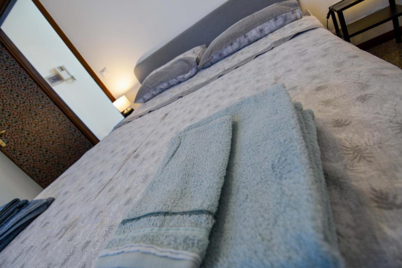 Sole Apartment Albano Sant'alessandro Екстериор снимка